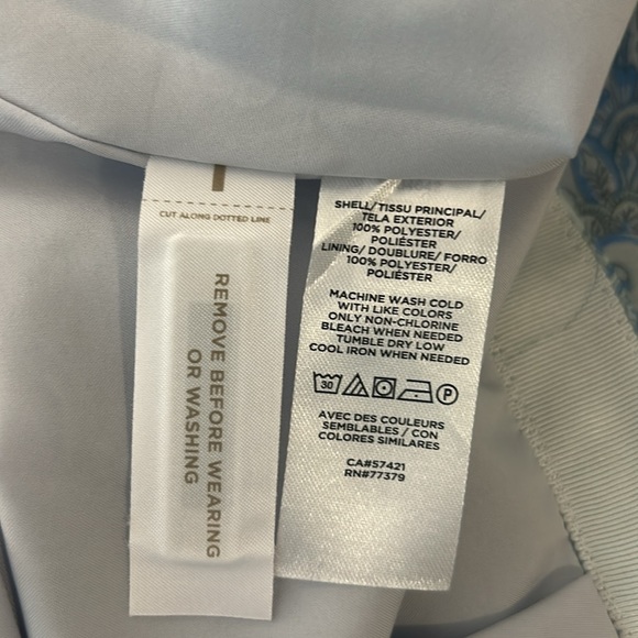 Fully lined, polyester ruffled lt blue paisley skirt by Ann Taylor, NWT. Size 6 - Picture 6 of 6